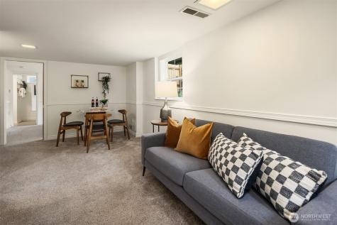 5519 18th Avenue S Seattle WA 98108