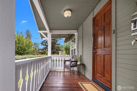 5519 18th Avenue S Seattle WA 98108