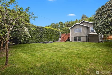 5519 18th Avenue S Seattle WA 98108