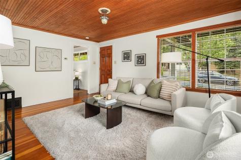 5519 18th Avenue S Seattle WA 98108