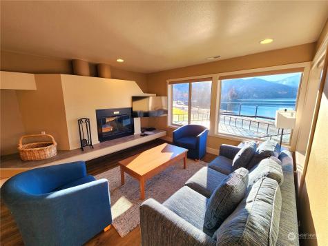1 Lakeside 707-j Manson WA 98831