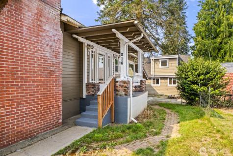 216 S Blakely Street Monroe WA 98272