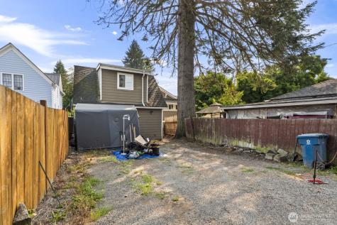 216 S Blakely Street Monroe WA 98272