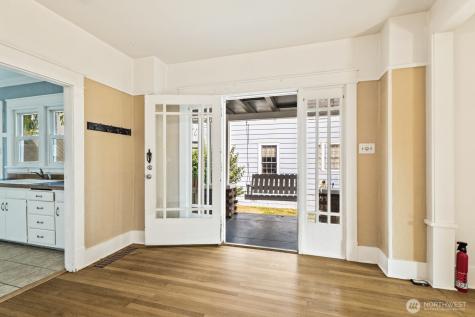 216 S Blakely Street Monroe WA 98272