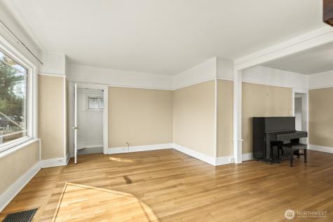 216 S Blakely Street Monroe WA 98272