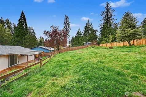8203 181st Avenue E Bonney Lake WA 98391