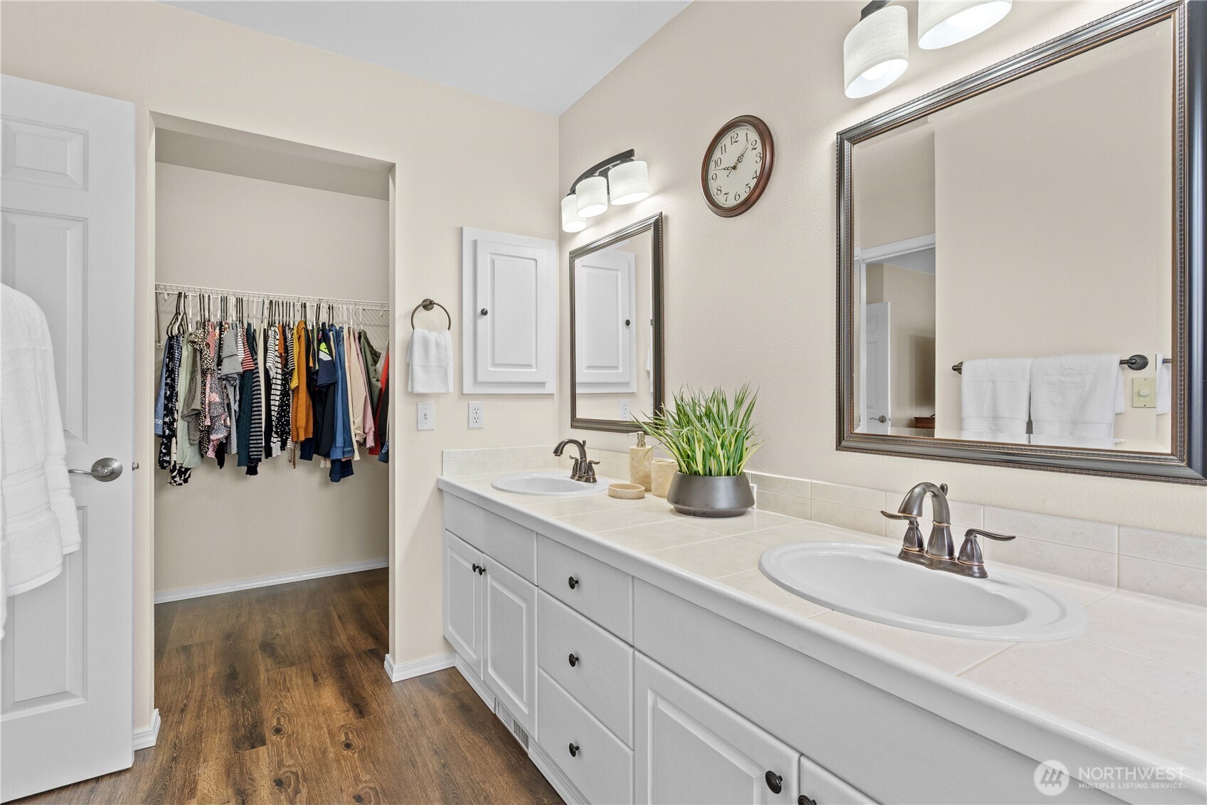 2372 S 284th Court Federal Way WA 98003