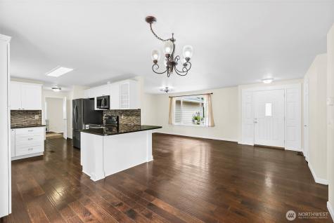 10518 132nd Street E Puyallup WA 98374