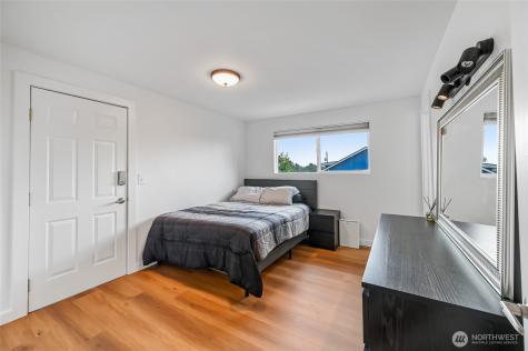 2942 S Fontanelle Street Seattle WA 98108
