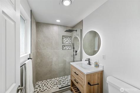 2942 S Fontanelle Street Seattle WA 98108