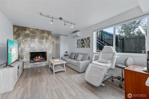 2942 S Fontanelle Street Seattle WA 98108