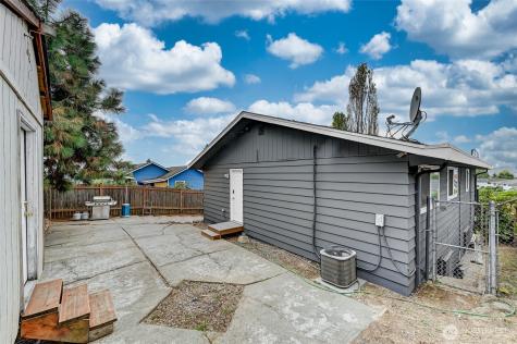 2942 S Fontanelle Street Seattle WA 98108