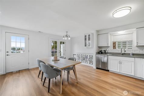 2942 S Fontanelle Street Seattle WA 98108