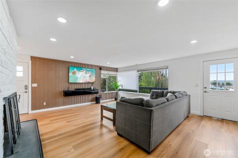 2942 S Fontanelle Street Seattle WA 98108