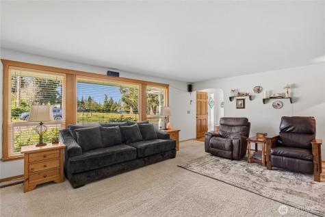 1812 74th Street SE Everett WA 98203
