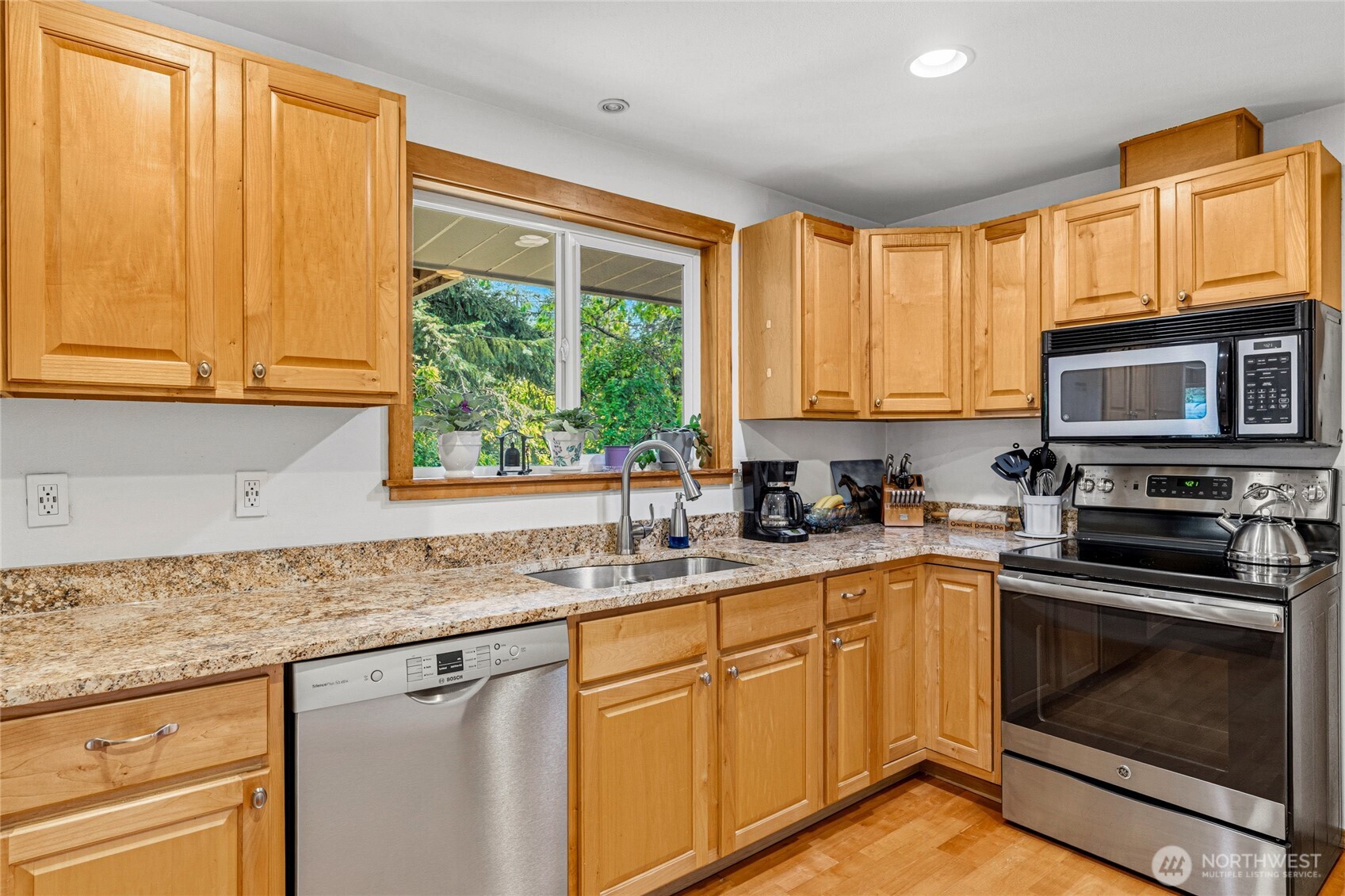 1812 74th Street SE Everett WA 98203