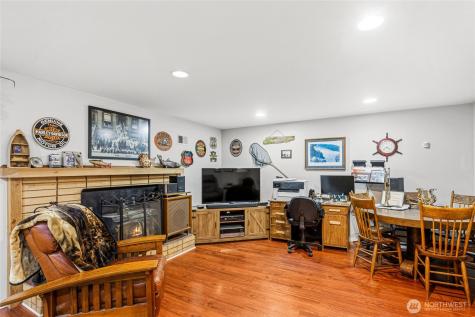 1812 74th Street SE Everett WA 98203
