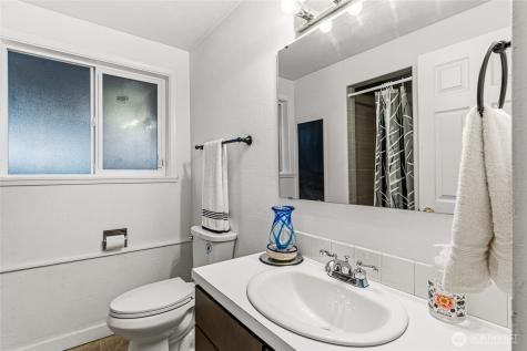 1812 74th Street SE Everett WA 98203