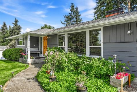 1812 74th Street SE Everett WA 98203