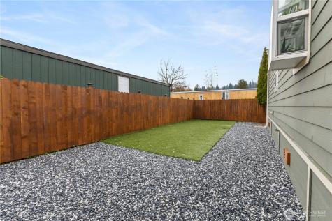 322 Chicago Boulevard S Pacific WA 98047