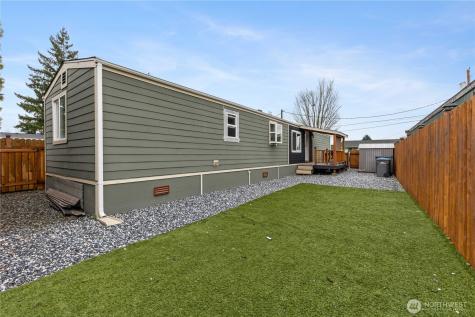 322 Chicago Boulevard S Pacific WA 98047