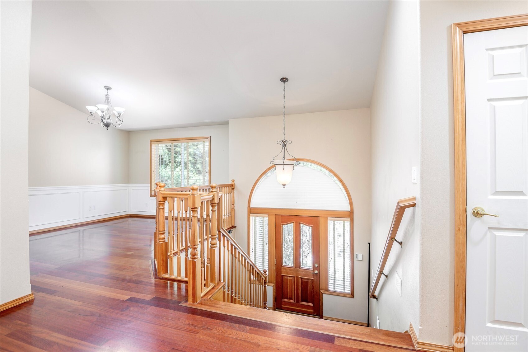2703 5th Street SW Puyallup WA 98373