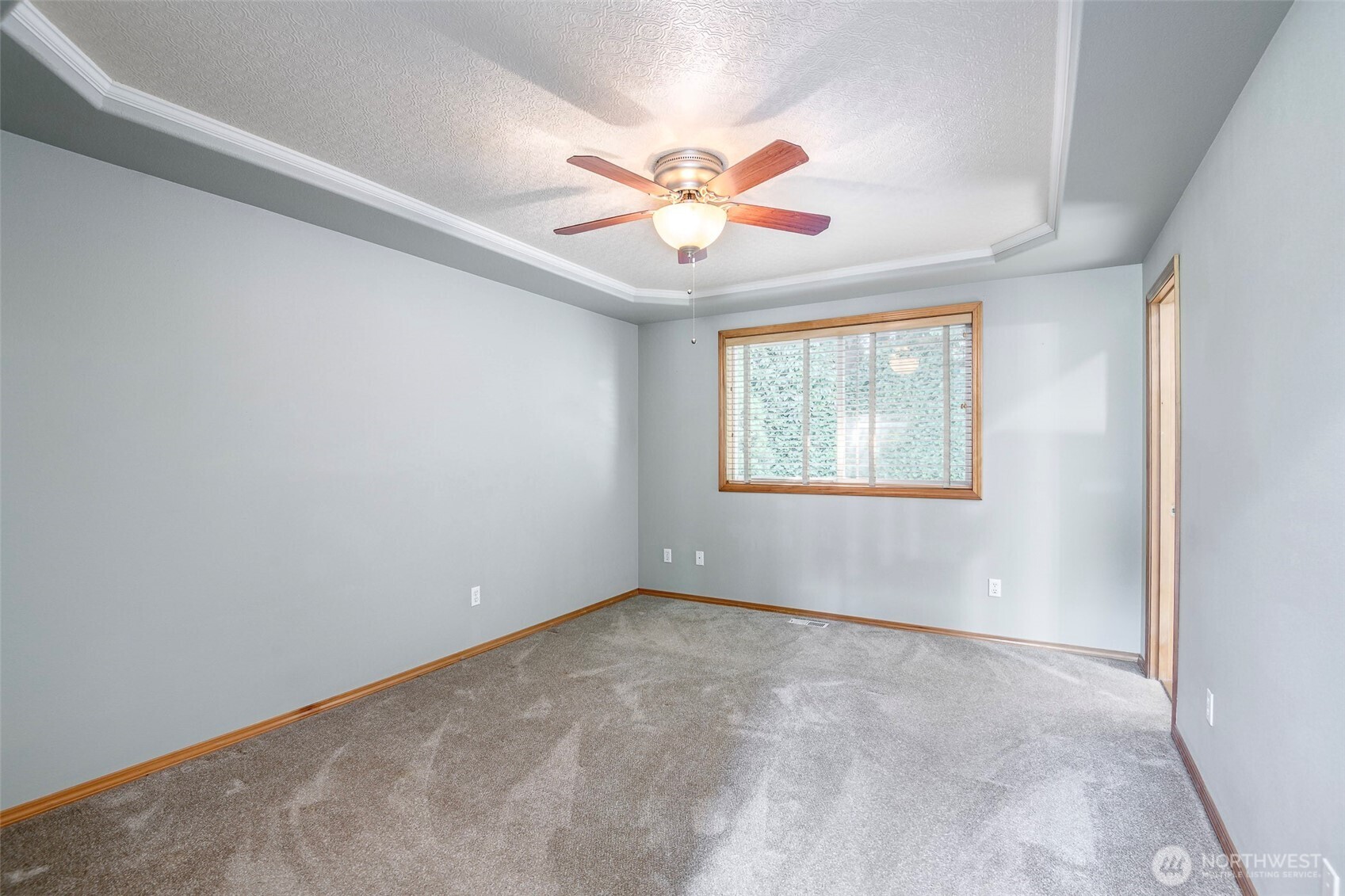 2703 5th Street SW Puyallup WA 98373
