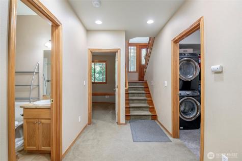 2703 5th Street SW Puyallup WA 98373