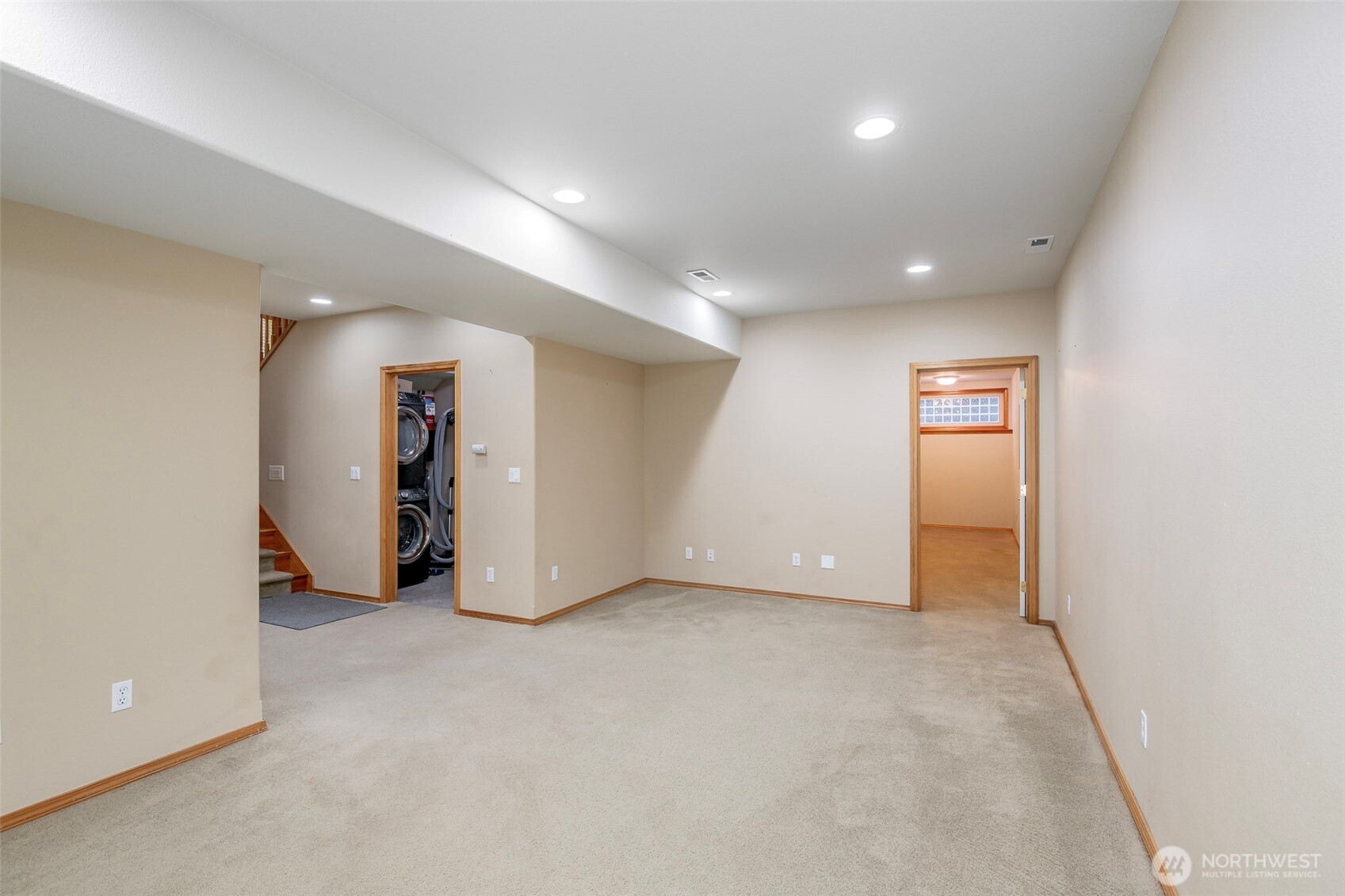 2703 5th Street SW Puyallup WA 98373