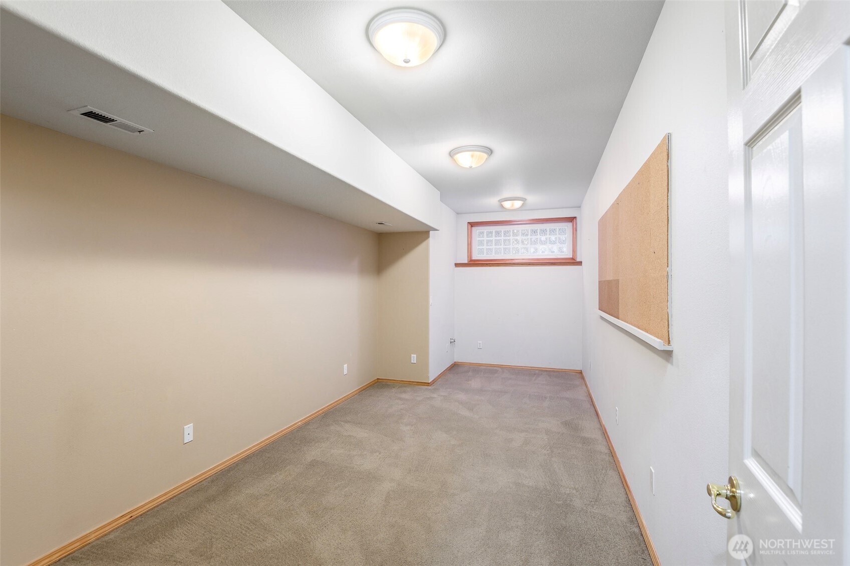 2703 5th Street SW Puyallup WA 98373
