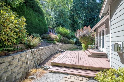 2703 5th Street SW Puyallup WA 98373