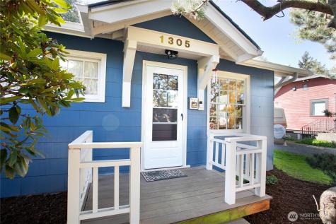 1305 W Illinois Street Bellingham WA 98225
