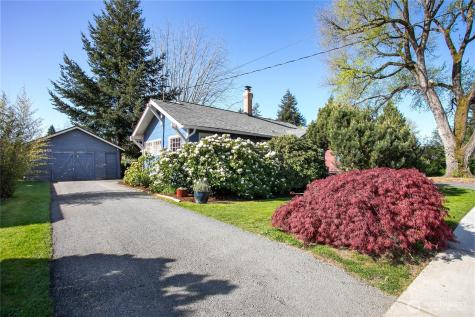 1305 W Illinois Street Bellingham WA 98225