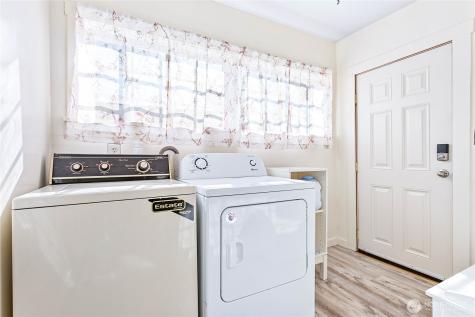 1305 W Illinois Street Bellingham WA 98225