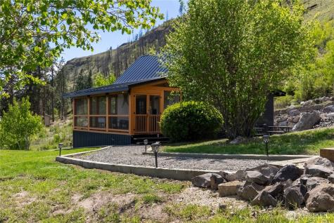 30 Alkali Cuttoff Road Riverside WA 98849