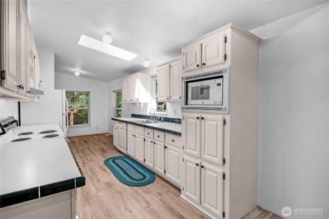 22222 49th Avenue SE Bothell WA 98021