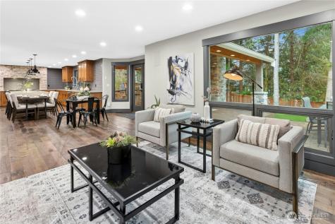 25711 SE 31st Place Sammamish WA 98075