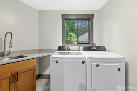 25711 SE 31st Place Sammamish WA 98075