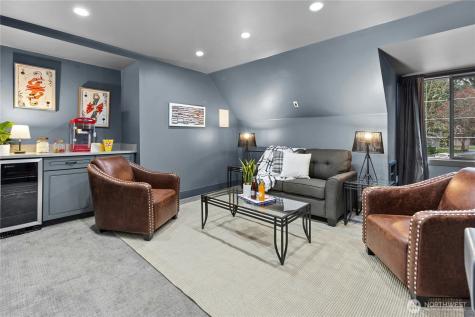 25711 SE 31st Place Sammamish WA 98075