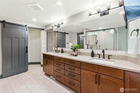 25711 SE 31st Place Sammamish WA 98075