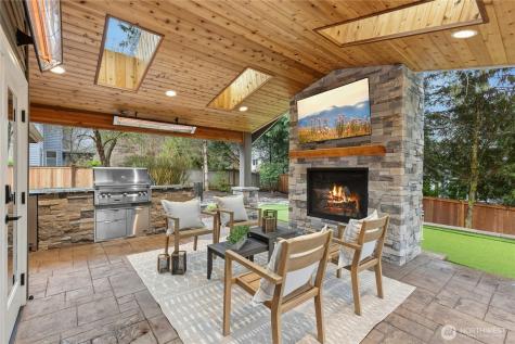 25711 SE 31st Place Sammamish WA 98075