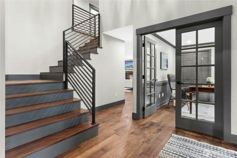 25711 SE 31st Place Sammamish WA 98075