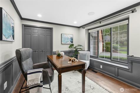 25711 SE 31st Place Sammamish WA 98075