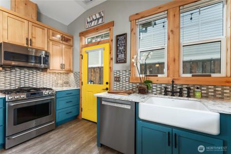 481 Mackinaw Lane Chelan WA 98816