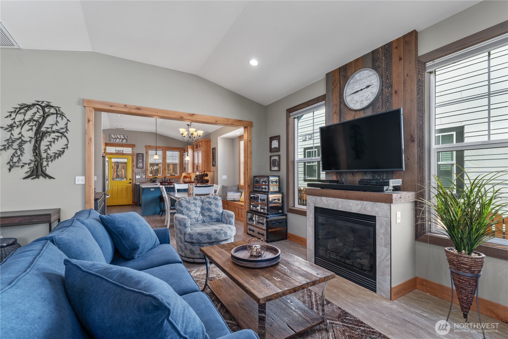 481 Mackinaw Lane Chelan WA 98816