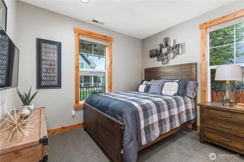 481 Mackinaw Lane Chelan WA 98816