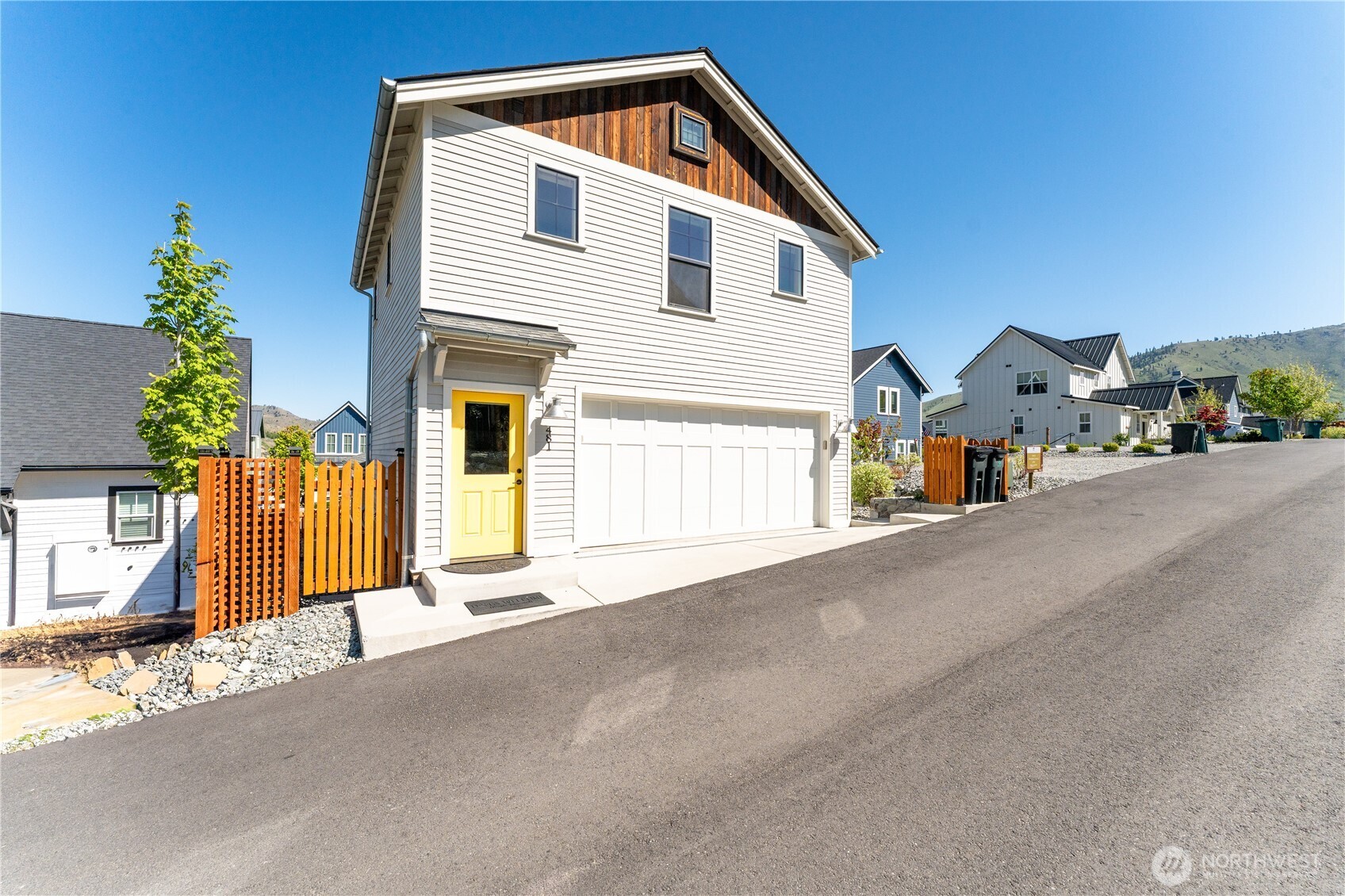 481 Mackinaw Lane Chelan WA 98816