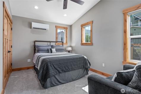 481 Mackinaw Lane Chelan WA 98816