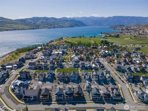 481 Mackinaw Lane Chelan WA 98816