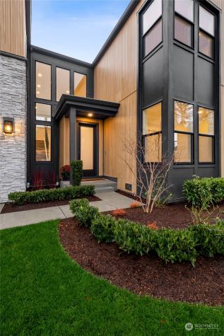 8419 137th Avenue SE Newcastle WA 98059